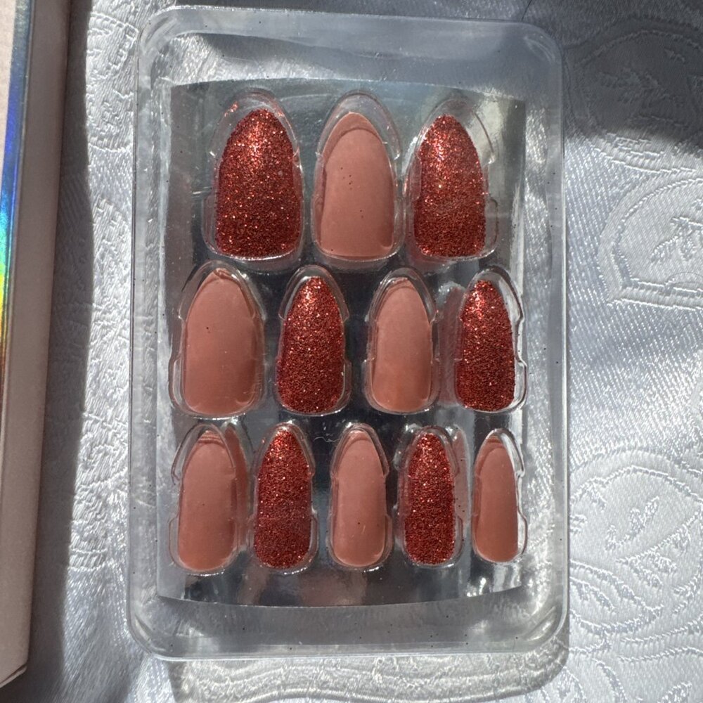 Fast Nail One Minute Press‑On Nail Tips w Glue Fast & Easy NEW - Picture 3 of 5